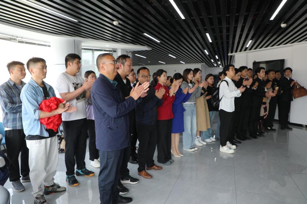 图片2.png 图片2.png